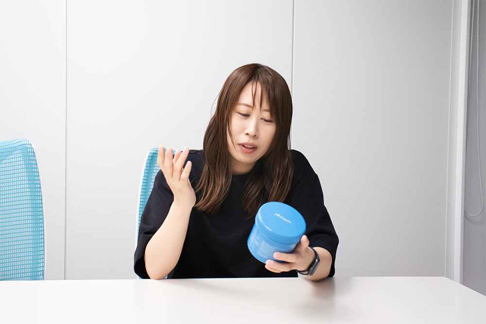 鄭さんの活動風景1