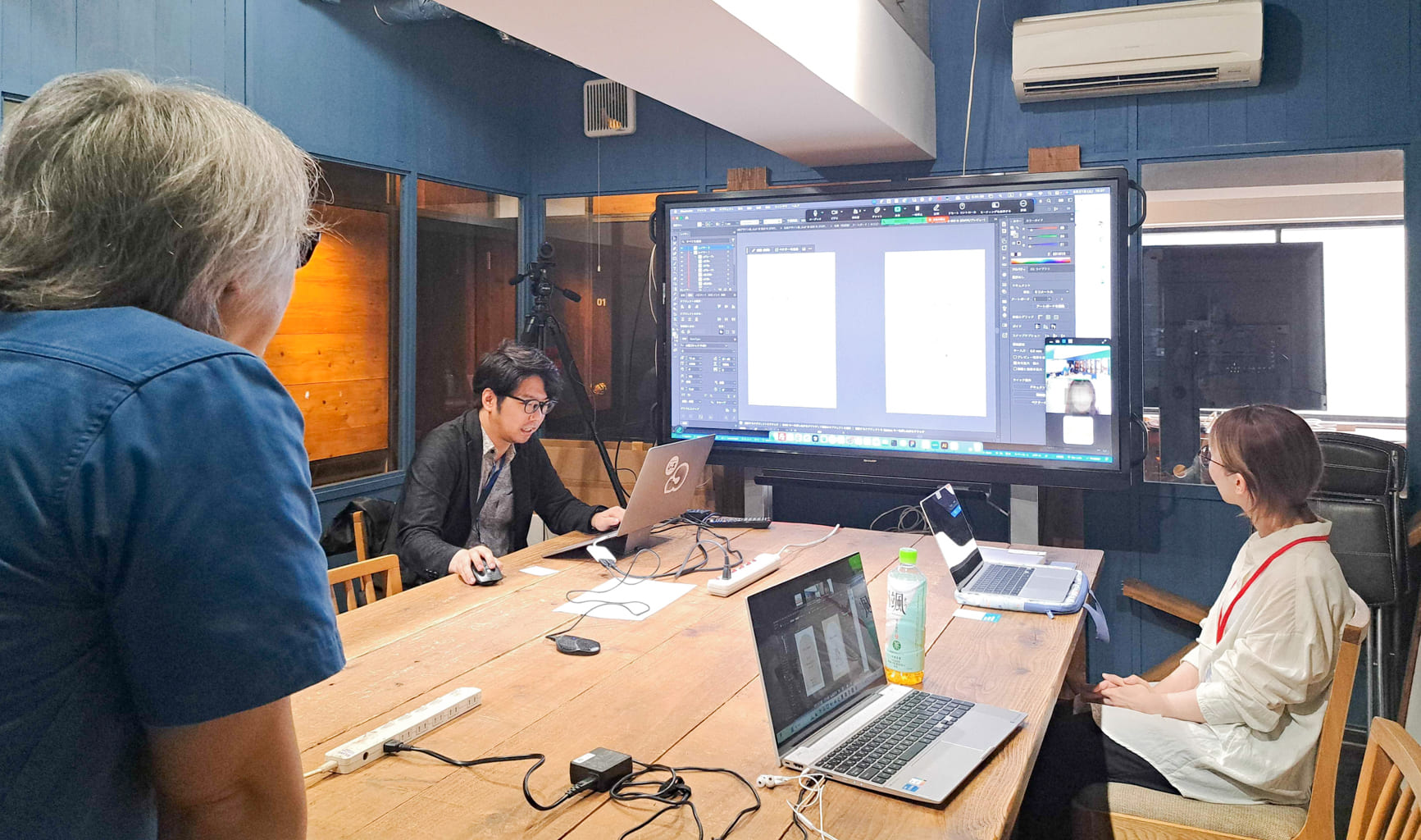 Webデザイナー専攻5月生「中間課題コーディング講評会」&6月生「名刺課題講評会」レポート