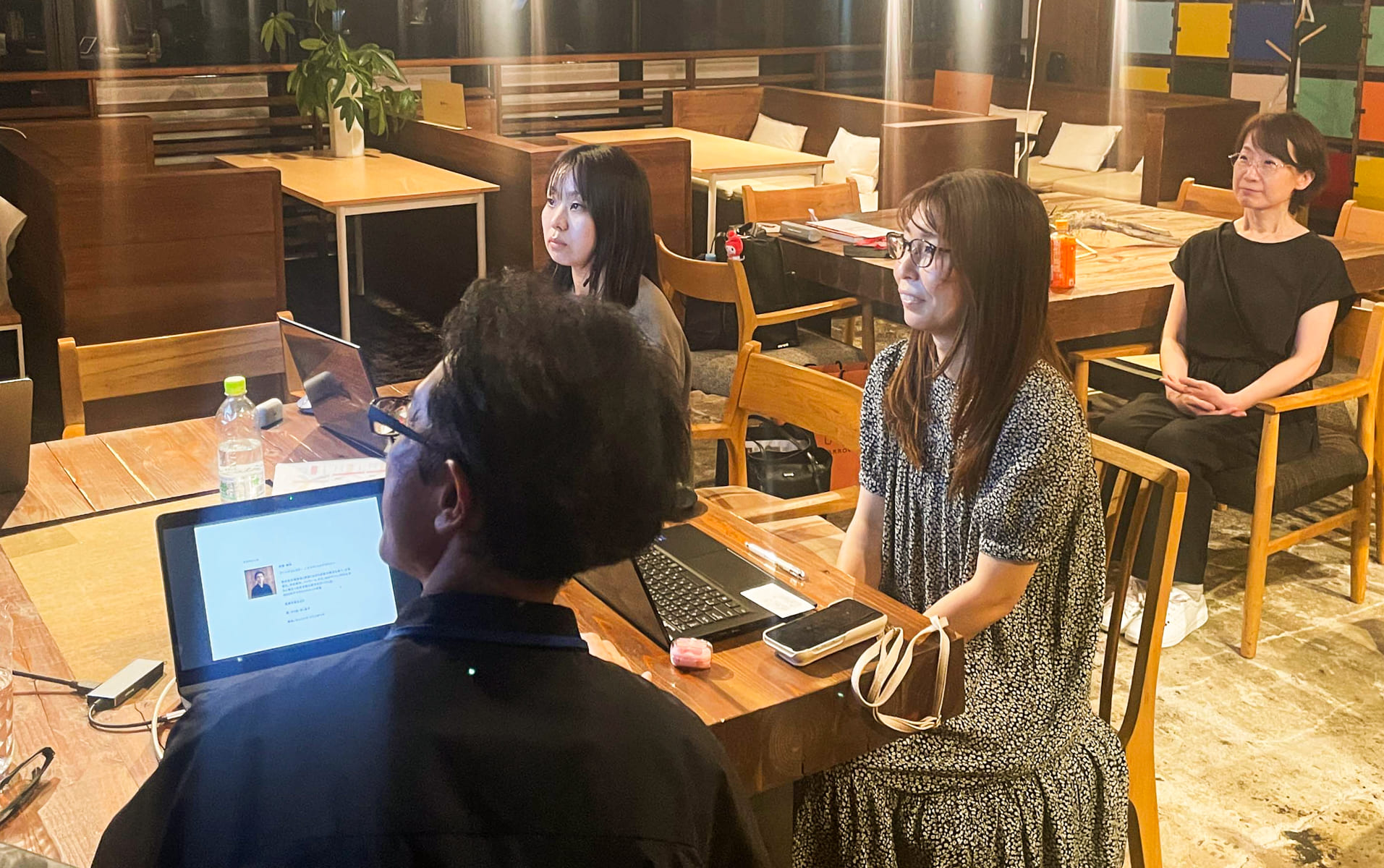 【グラフィックデザイン講座8月生レポート】名刺デザイン講評とロゴ課題のスタート