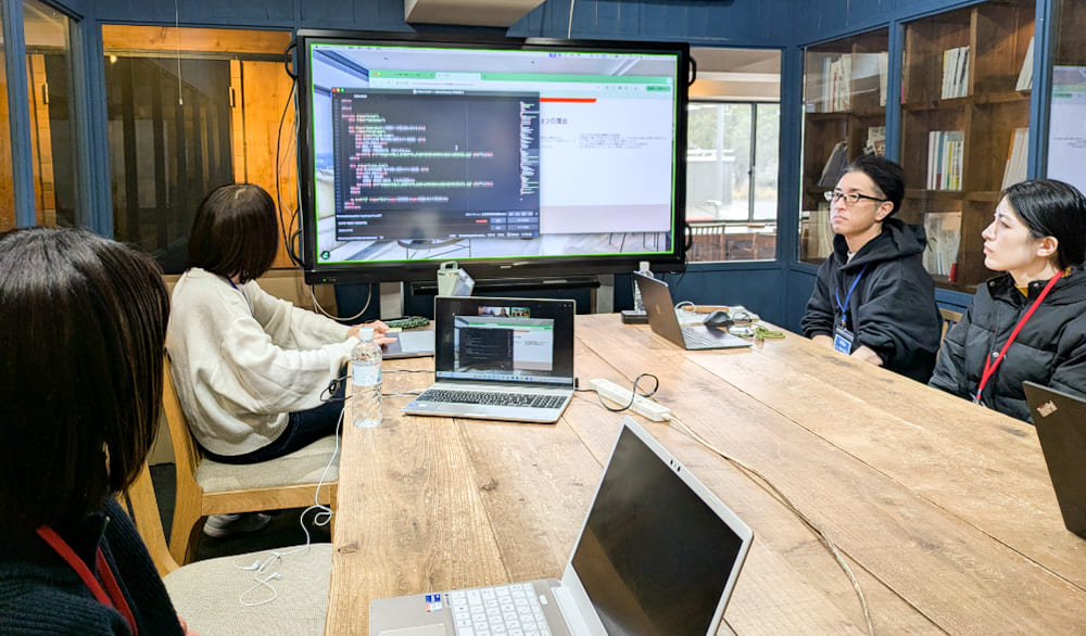 Webデザイナー専攻6月生の卒業制作発表会レポート