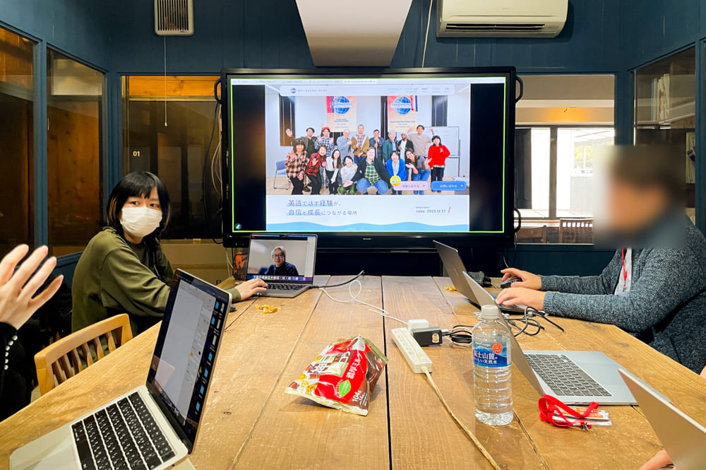 Webデザイナー専攻8月生「卒業制作デザイン講評会」開催レポート