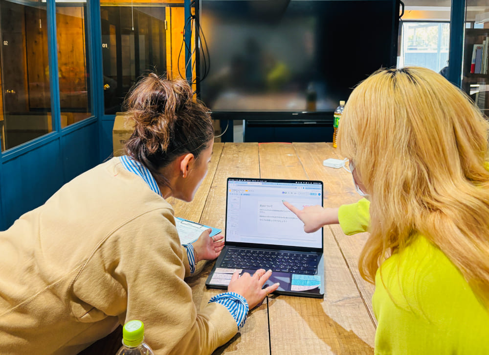 webデザイナー専攻主婦ママクラス1月生「名刺講評会＆中間課題オリエンテーション」レポート