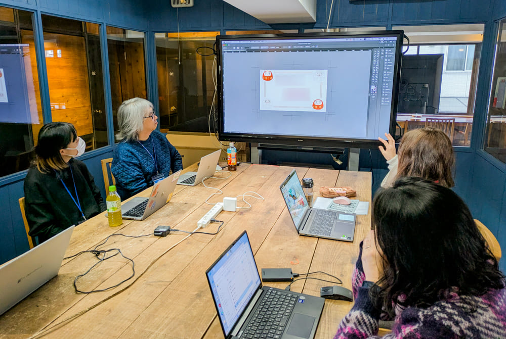 2/21（土）Webデザイナー専攻2月生「名刺課題講評会＆中間課題オリエンテーション」開催レポート