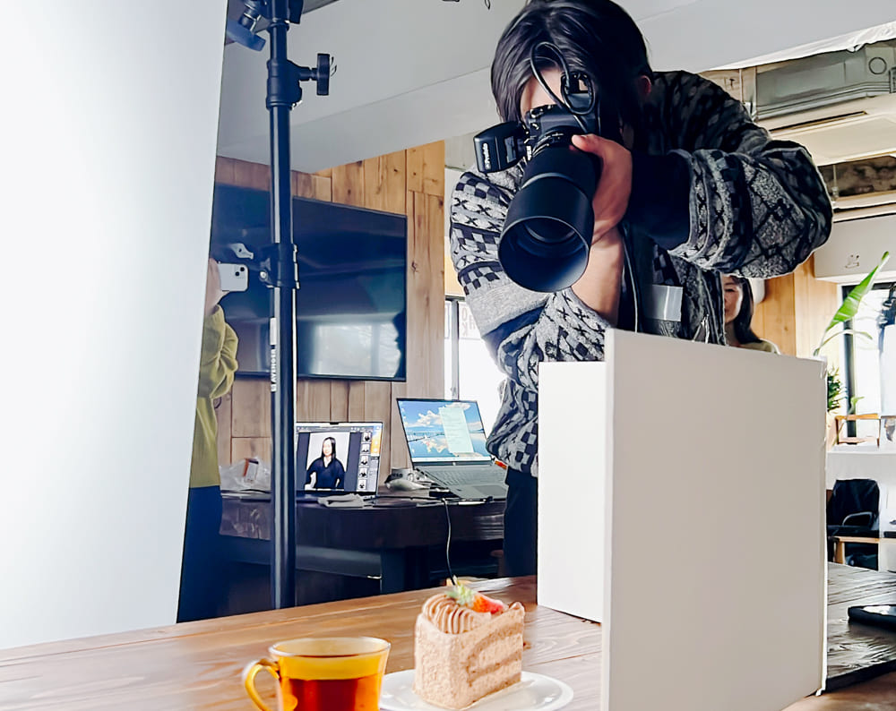 【交流イベント】グラフィック講座 佐藤先生主催「Tea Room 第3回｜美味しいケーキを楽しみながら写真を学ぼう」