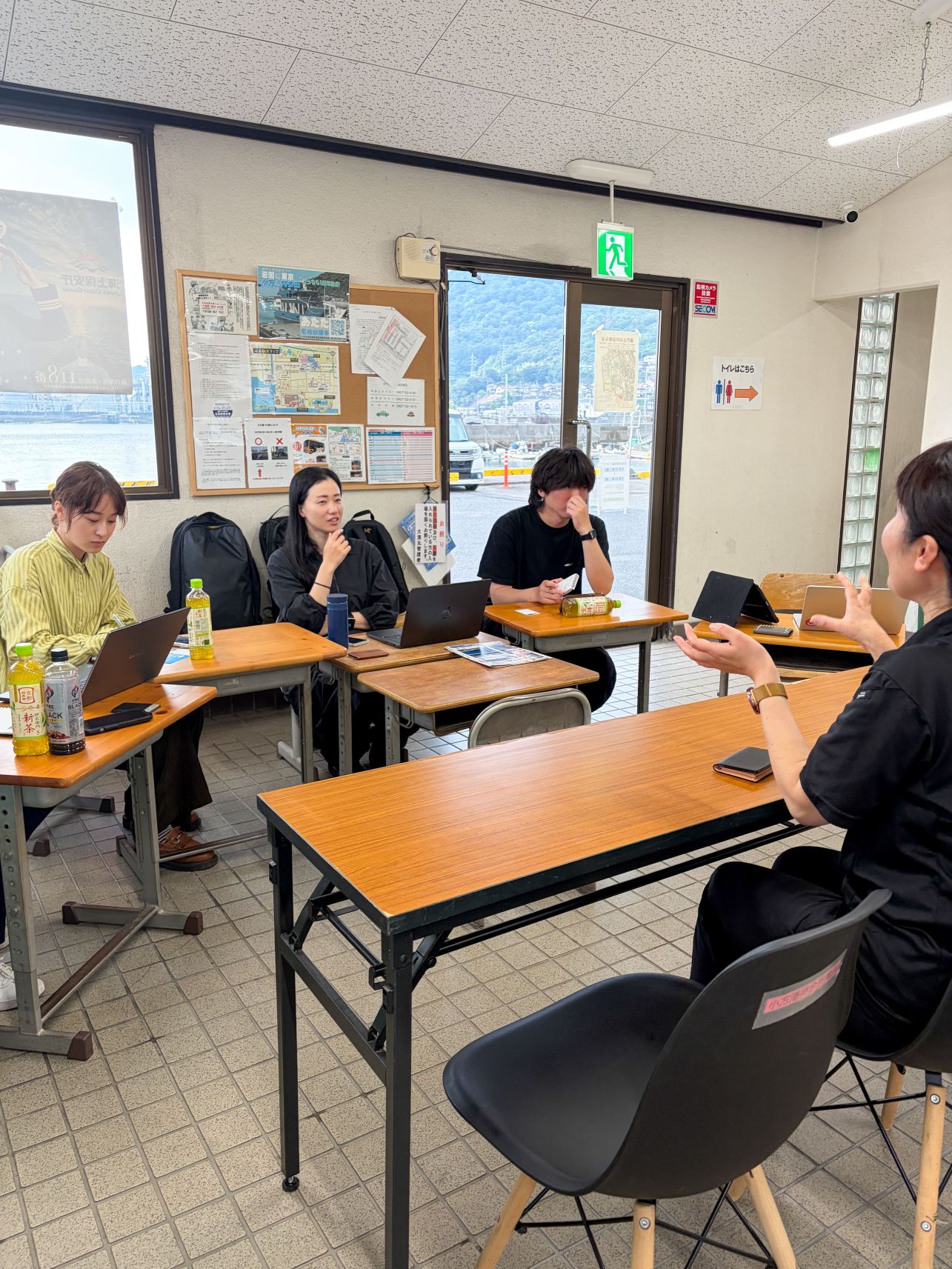 グラフィック講座4月生が阿多田島汽船を視察・ヒアリング