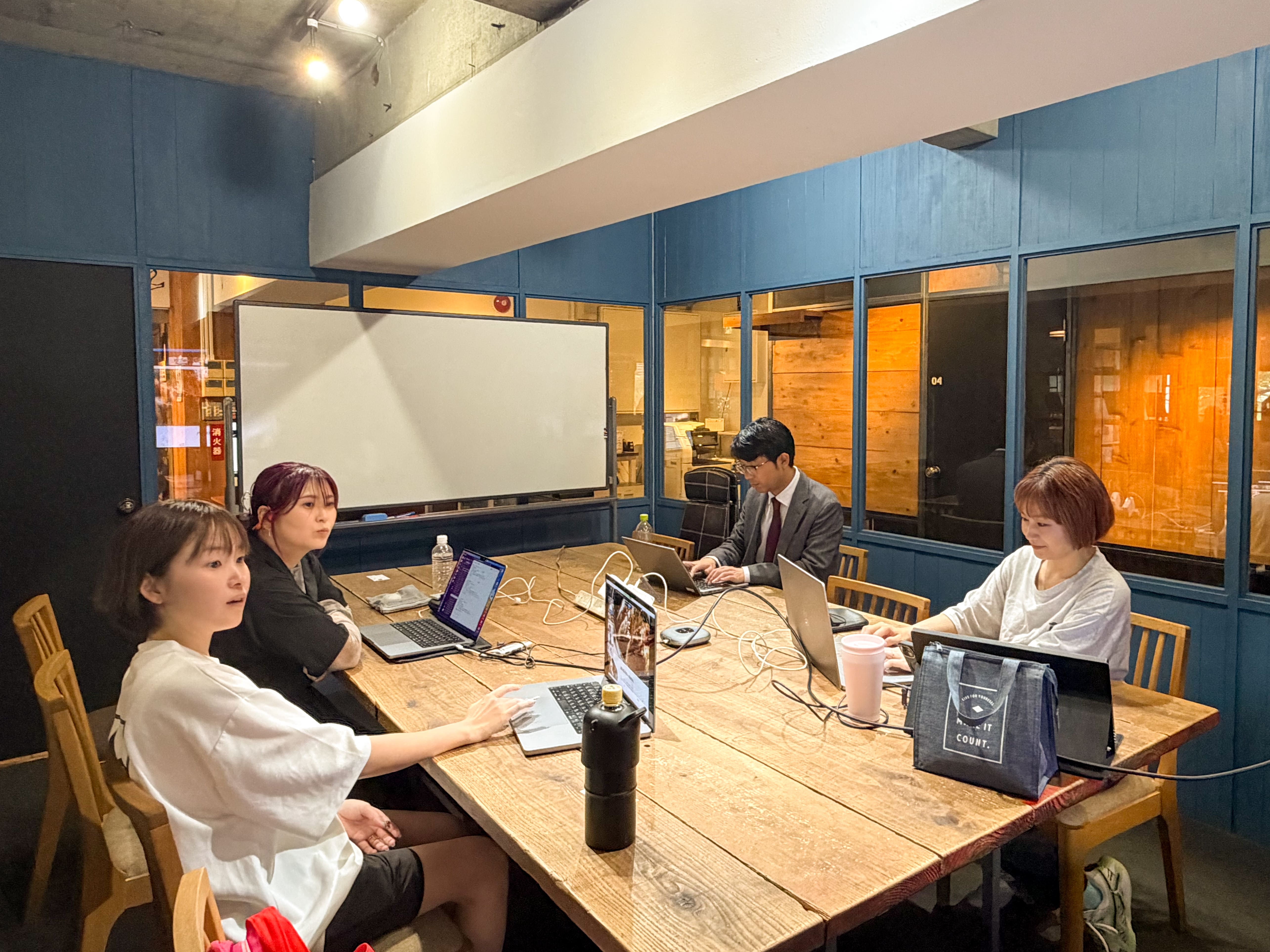 Webデザイナー専攻 主婦・ママクラス1月生「卒業制作、企画講評会」レポート