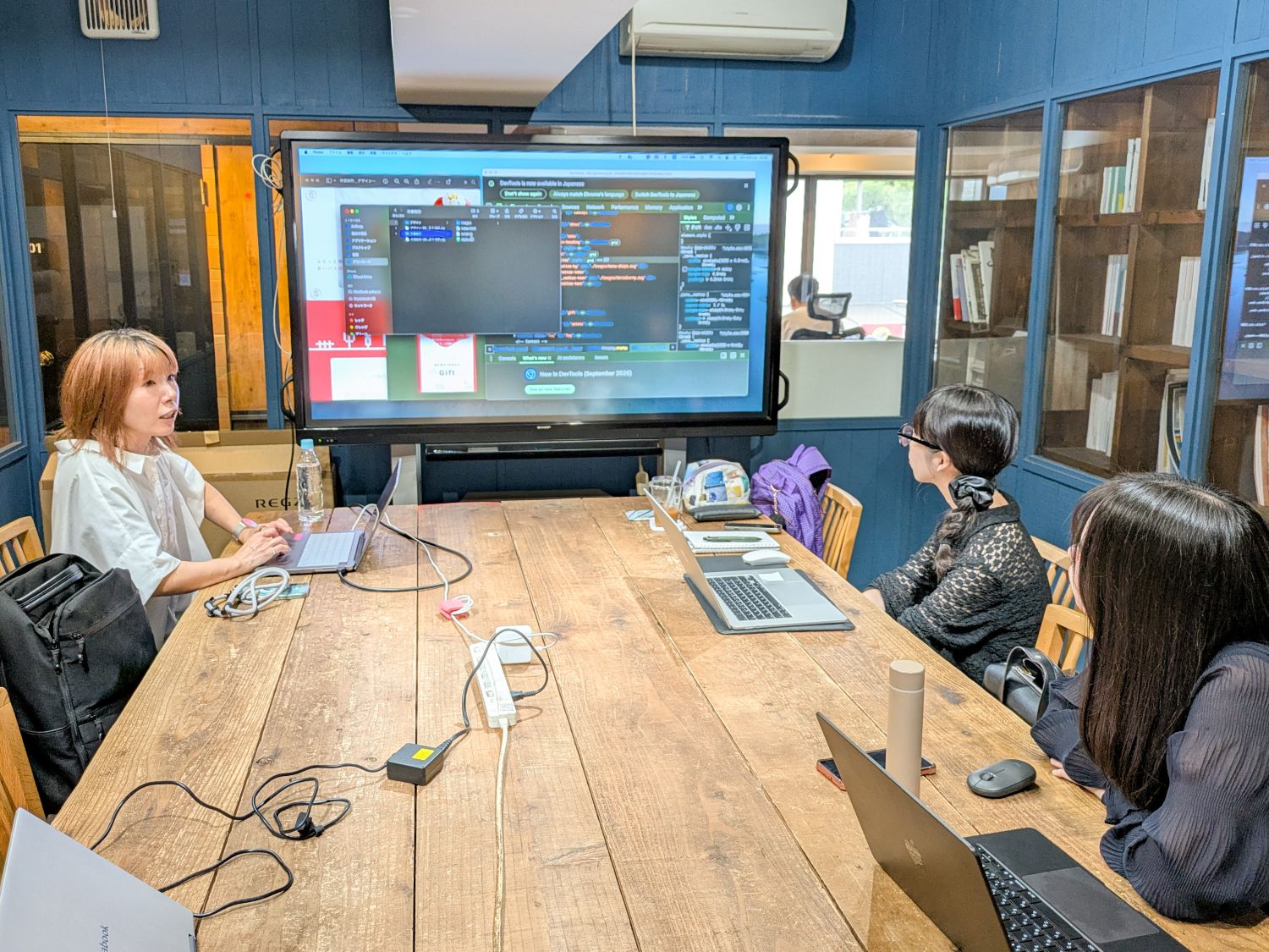 Webデザイナー専攻8月生「中間課題デザイン講評会」4月生「卒業制作コーディング講評会」レポート