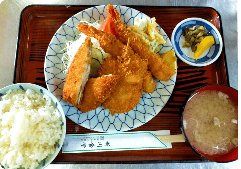ミックスフライ定食