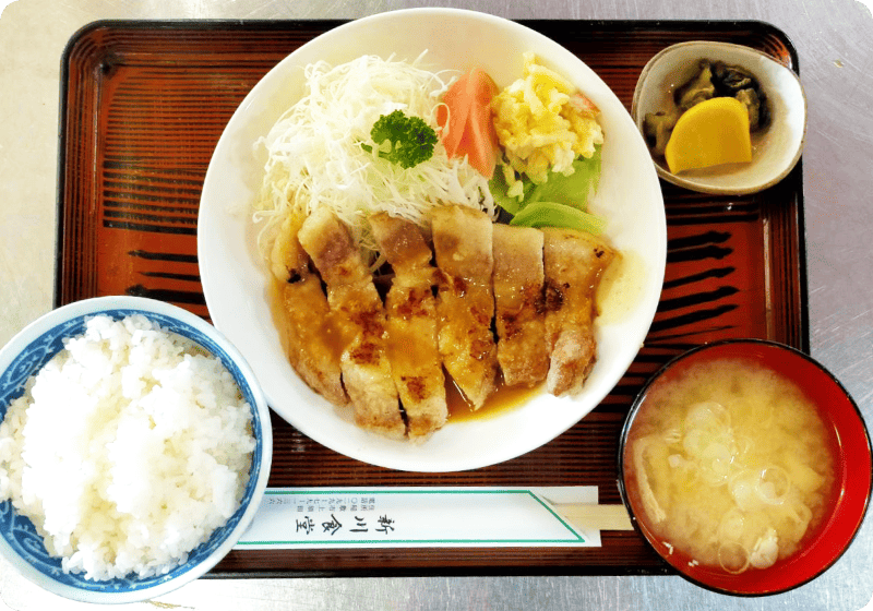 ポークソテー定食