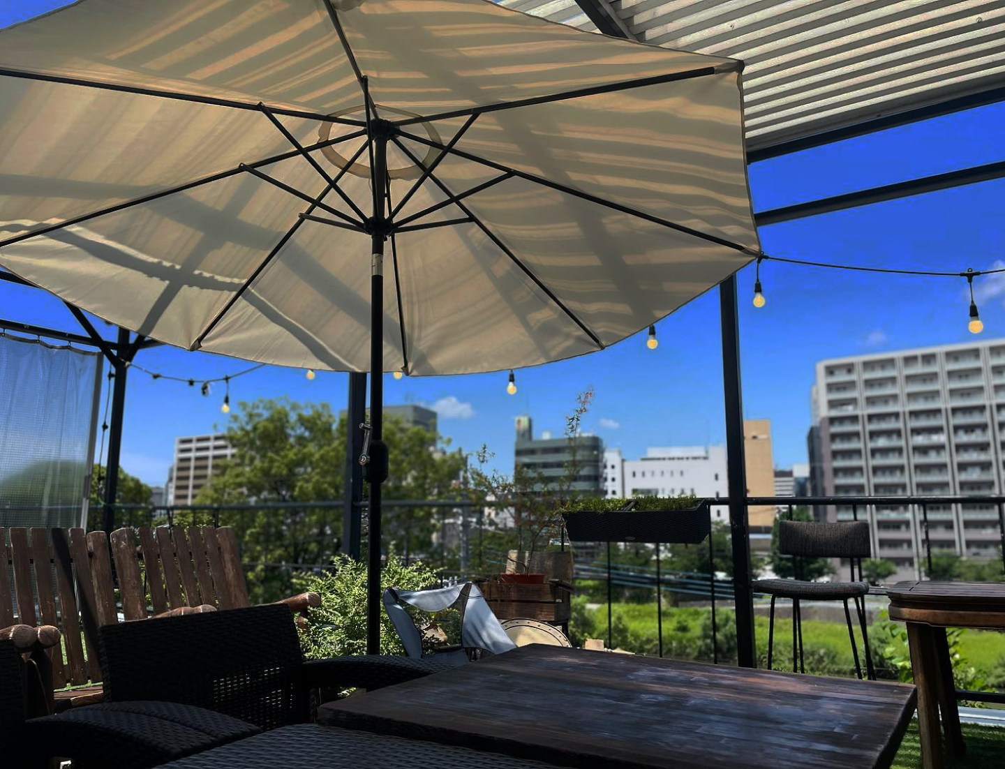 青空のテラス席